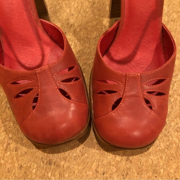 Jeffrey Campbell Star Man Pump in red - Picture 6 of 14